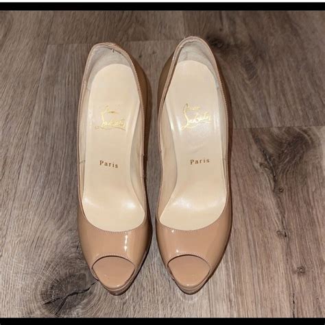 Christian Louboutin Patent Leather Nude Lady Peep 38 5 Gem