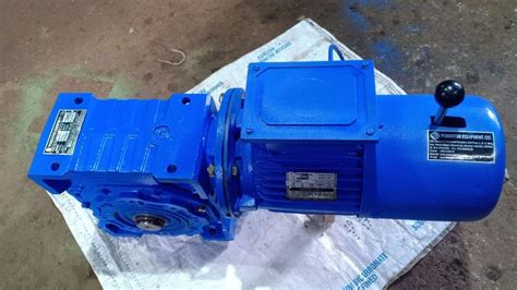 0 25 HP 15 HP EN8 Nmrv Aluminum Worm Reduction Gearbox For Conveyors