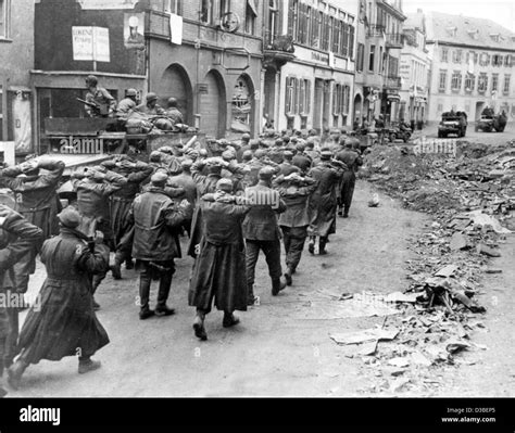 Dpa Files German Prisoners Of War On Their Way To A Prison Camp