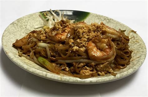 Shrimp Pad Thai (Spicy) – Pho Palace Philadelphia