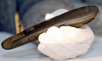 AGeekyLink A YEAR OLD DILDO IS ON DISPLAY IN A LONDON MUSEUM