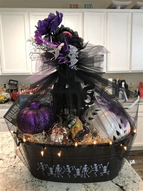 50 Spooktasticly Fun DIY Boo Basket Ideas Spooky Halloween Gifts