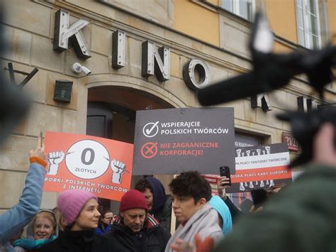 Scheuring Wielgus T Umaczy A Si Z Tantiem Czego Domagaj Si Filmowcy