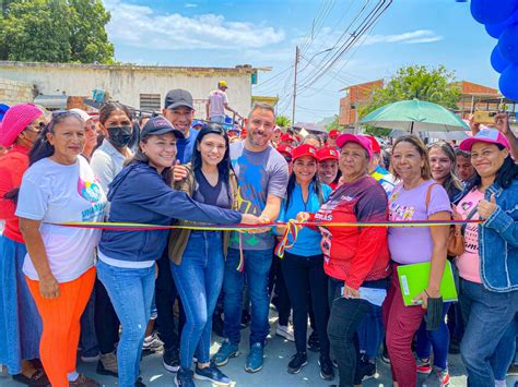 Gobierno Bolivariano De Anzo Tegui Entreg Obras Y Beneficios Sociales