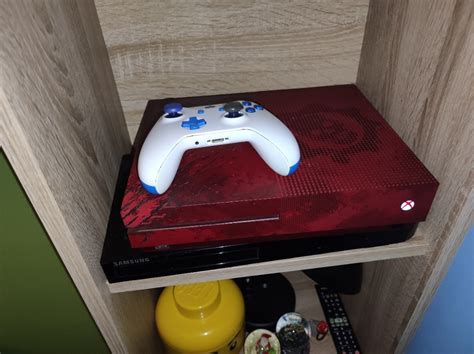 XBOX ONE S 2 TB Edycja Limitowana Gears of War Świnoujście