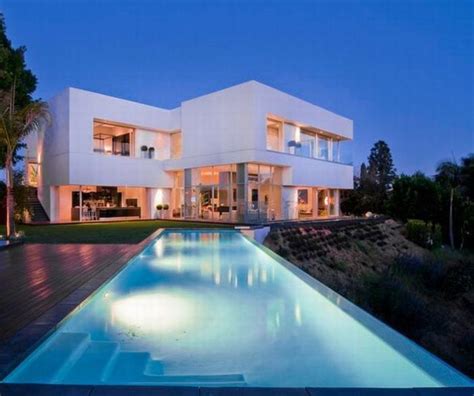 Hollywood Homes (75 pics)