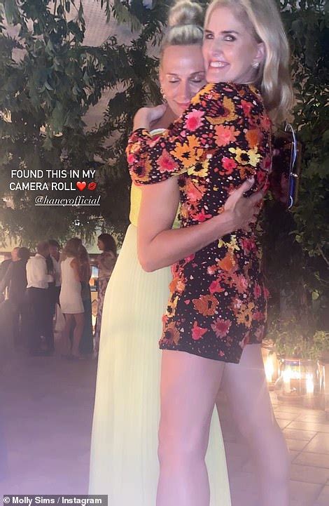 Molly Sims Showcases Her Age Defying Figure In A Tiny String Bikini Daily Mail Online