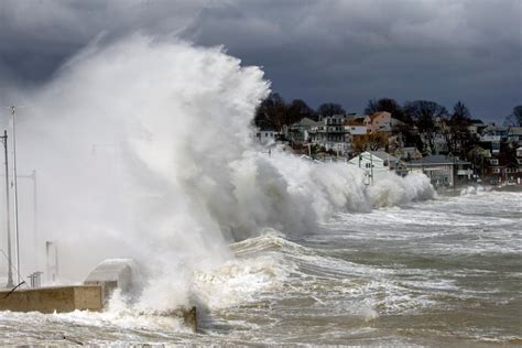 ‘Historic’ storm not done with Massachusetts yet – Boston Herald