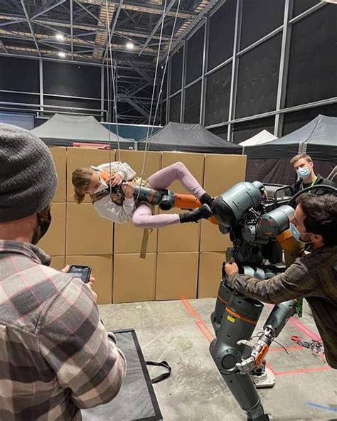 Hot Sexy Amie Donald Bikini Pics