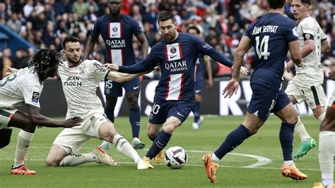 Ligue 1 Le Psg Battu à Domicile Par Lorient Et Sincline Pour La