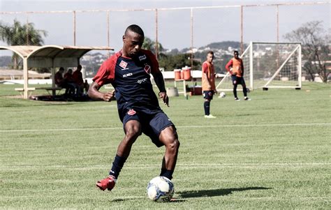 Refor Os Remanescentes E Retornos Ponte Tem Jogadores