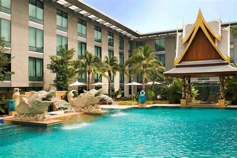 Best Hotels Near Suvarnabhumi Airport - Places To Stay in Bangkok Thailand.