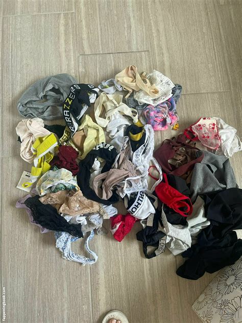 Emmahixofficial Nude OnlyFans Leaks Fappening FappeningBook