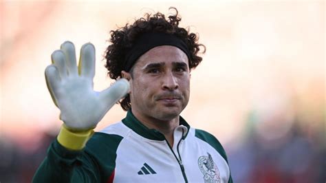 Guillermo Ochoa Supera A Todos Los Porteros Mexicanos Con Récord