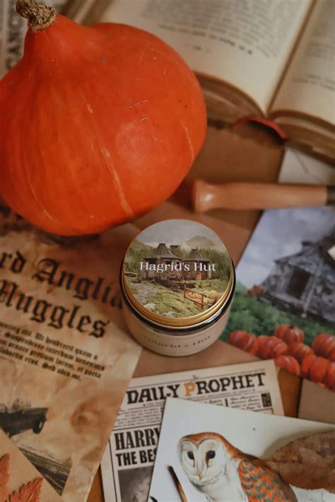 Свеча Хижина Хагрида от мастерской волшебных ароматов candelae.stories