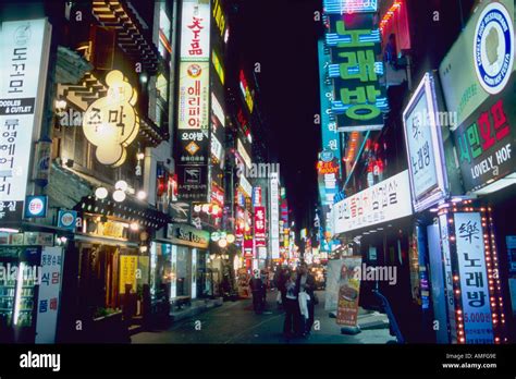 Korea Seoul night street scene Stock Photo - Alamy