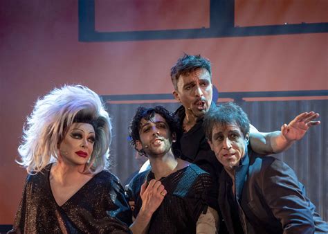 Supremme de Luxe: “Con ‘El cabaret de los hombres perdidos’ ríes