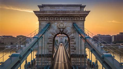 Windows 10 Lock Screen / Spotlight Image : szechenyi chain bridge ...