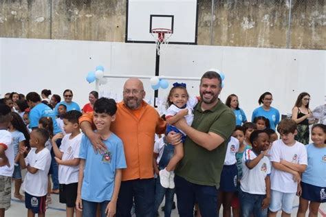 Prefeitura de Cordeiro inaugura quadra de esportes em escola no São