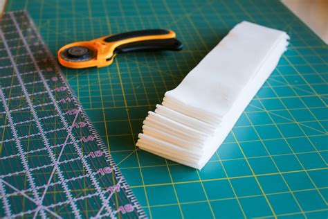 Tutorial How To Cut Jelly Roll Strips Loganberry Handmade