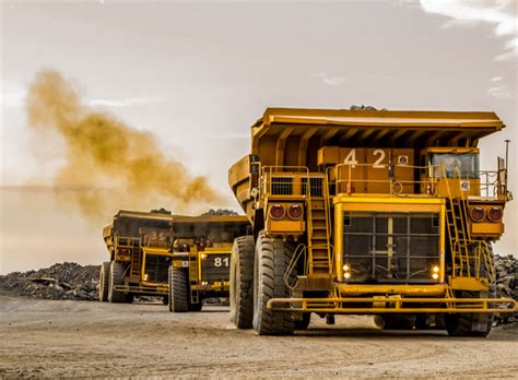 Imperial Testing Driverless Oilsands Haulers At Kearl Mining