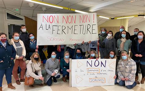 Sorigny Parents Et Lus Sopposent La Fermeture Dune Classe