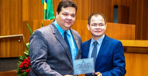 Rafael Leitoa preside sessão em homenagem aos 10 anos do Curso de