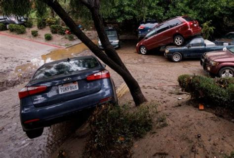 Emergency Declared as Monstrous Floods Engulf San Diego - BOL News