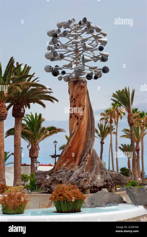 Tenerife Cesar Manrique Escultura Fotograf As E Im Genes De Alta