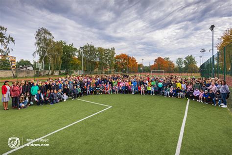 Widzewiacy odwiedzili szkołę w Tomaszowie Mazowieckim Widzew24 pl