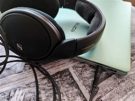 Recenzja Sennheiser HD 560S - dla entuzjastów dźwięku - TECHNOSenior
