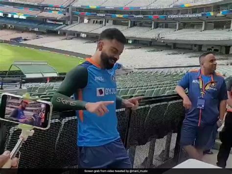 Pehle To Kabhi Cake Virat Kohlis Hilarious Reaction To Journalists Gesture At Mcg