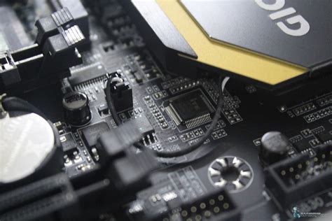 Gigabyte X99-UD7 WiFi Motherboard and Core i7-5960X Extreme Edition ...