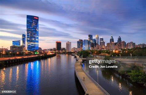 151 Philly Skyline At Night Stock Photos, High-Res Pictures, and Images ...