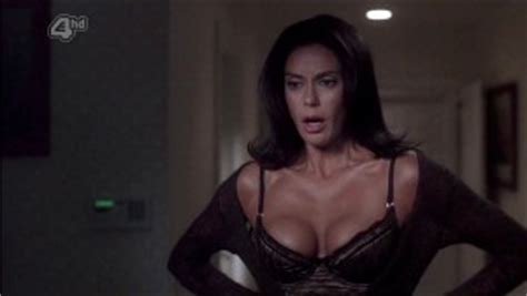 DF UL Teri Hatcher Desperate Housewives Lingerie Cleavage Mix HD P Phun Org Forum