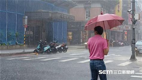 新／國家警報響了！17縣市豪、大雨特報 大雷雨開轟「1地區」1小時 三立新聞網 Line Today