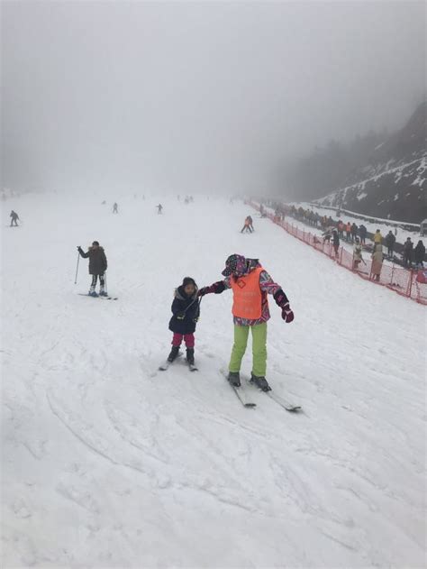 杭州大明山万松岭滑雪场游玩攻略简介杭州大明山万松岭滑雪场门票地址图片开放时间照片门票价格【携程攻略】