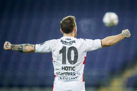 Ekstraklasa Lech Pozna Wzmacnia Ofensyw Czwarty Letni Transfer