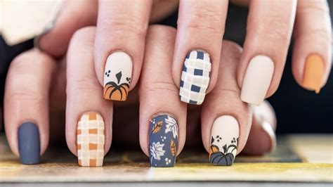 Thanksgiving Nail Designs Are Hard To Come By But We Ve Got You Covered