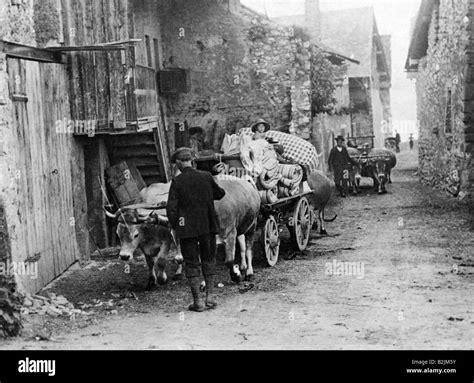 Events First World War Wwi Balkan Front Serbian Refugees Circa