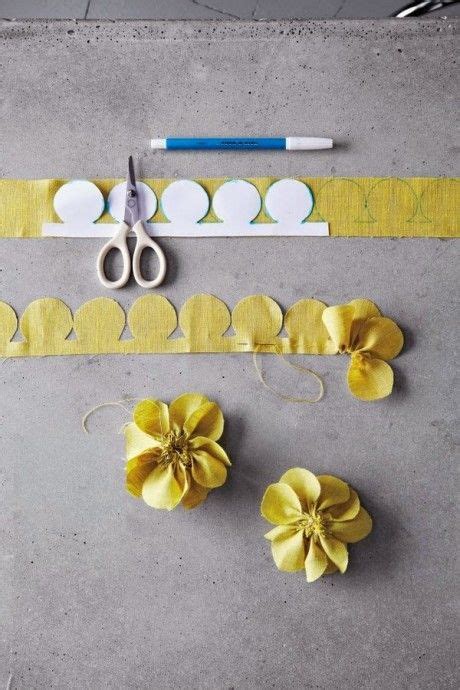 Diy Des Broches En Fleurs Et En Tissu Mariage Fleurs En Tissu