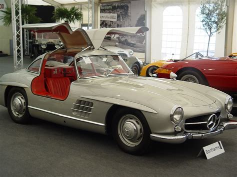 Mercedes Gullwing Doors | Mercedes sls, Mercedes 300, Mercedes