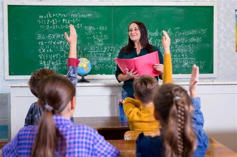 Premium Photo | Children do math in elementary school.