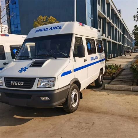 Iveco Medical Ambulance Long Axis High Top With Medical Equipment Icu