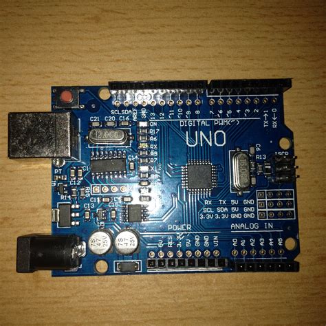 Arduino Uno "On-Led" and "L-Led" blinking red - First Time - IDE 1.x ...