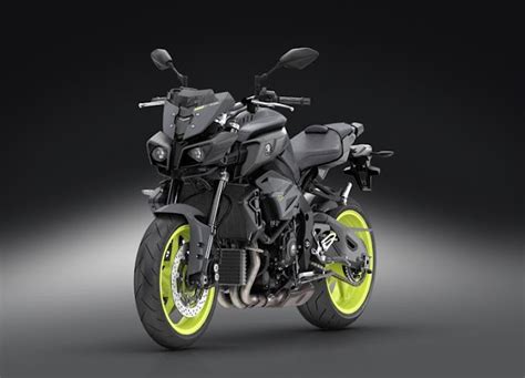 Voromv Moto Novedades Yamaha Mt La R Hace Un Desnudo