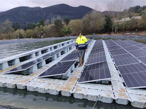 Cómo realizar el mantenimiento de tu instalación solar flotante