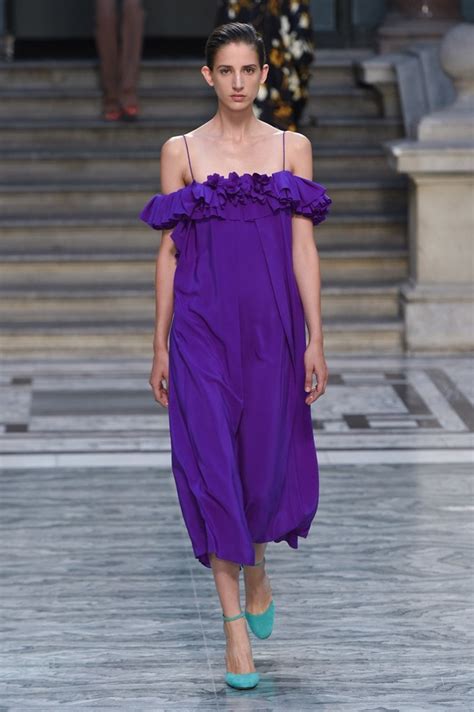 Desfile de Victoria Beckham Colección primavera verano 2020 London