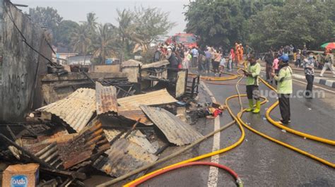 Kebakaran Landa Pemukiman Padat Di Manggarai