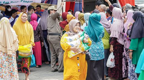 Jelang Ramadan Stok Beras Di Lamongan Aman